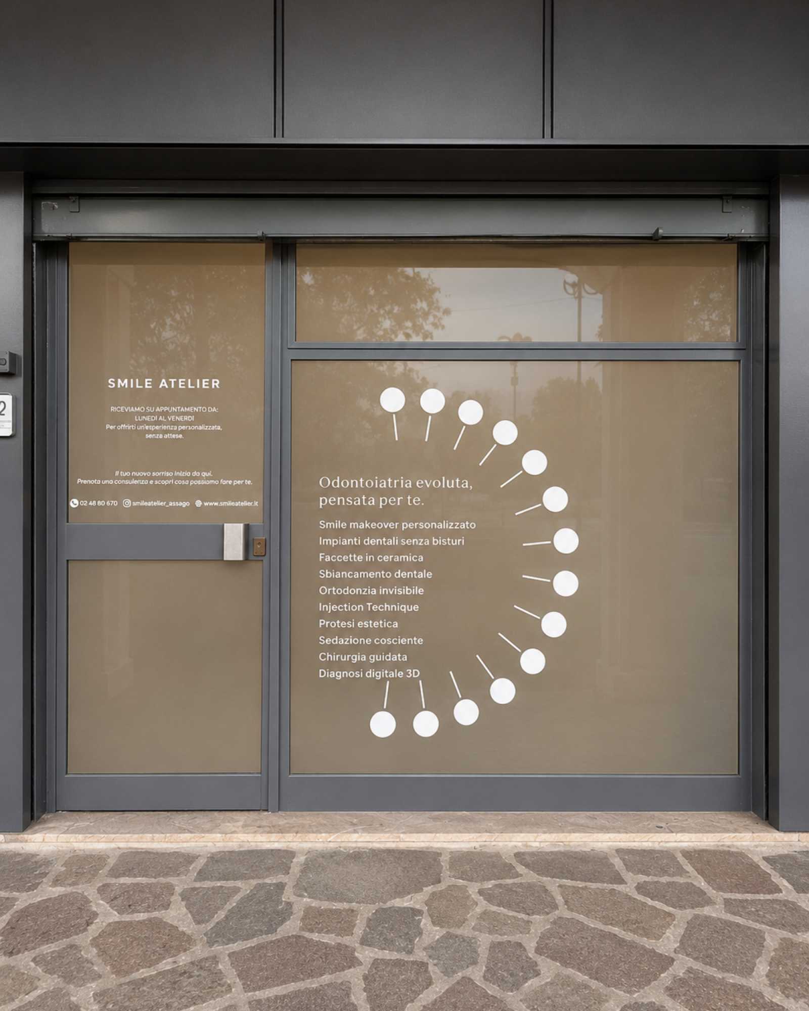 Segnaposto: ingresso dello studio